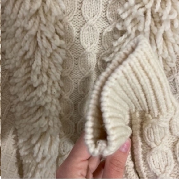 Tory Burch Fringe Pom Pom Crewneck Sweater Size XS Cream - Picture 11 of 14